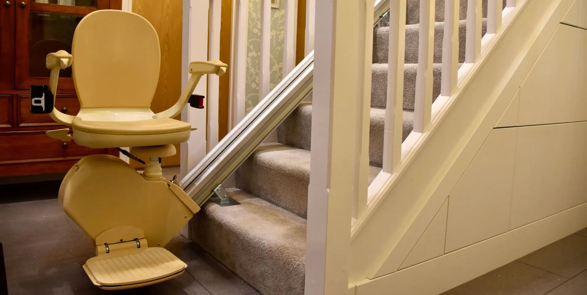outdoor stairlift 